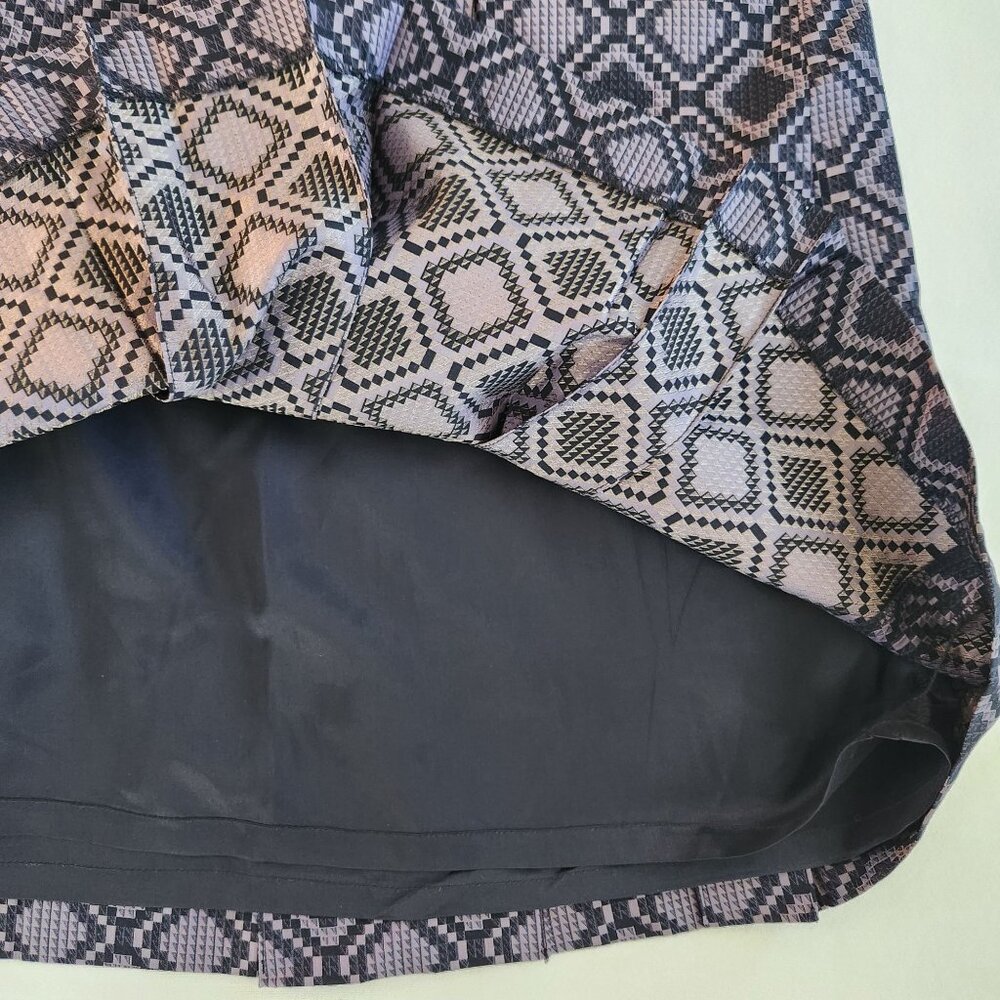 Ann Taylor Pleated Purple Navy Geometric A-Line Skirt Preppy Academic Office - Picture 4 of 8